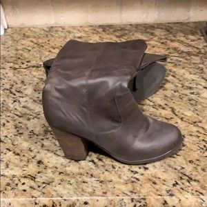 Below the knee zip heeled boots